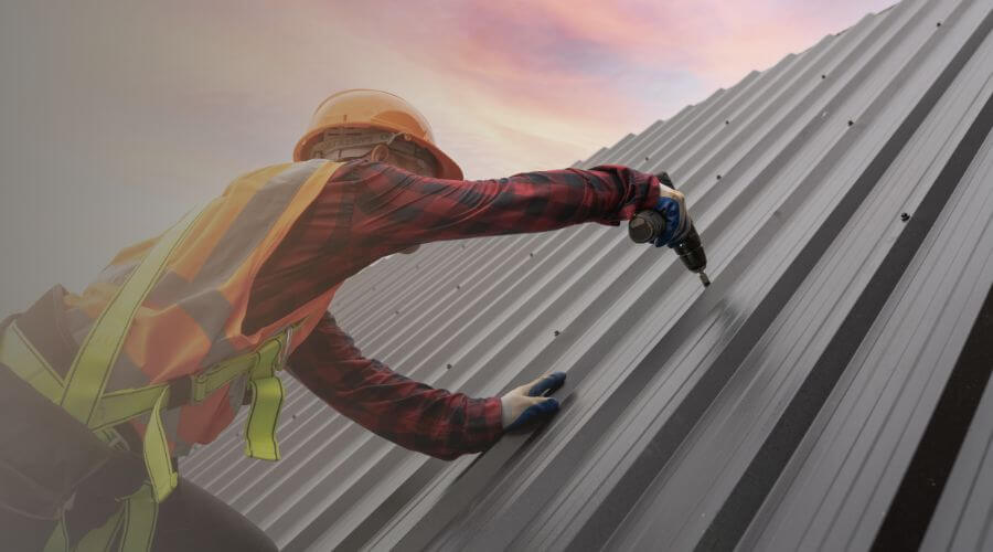 Professional gutter cleaning in Latham, OH
